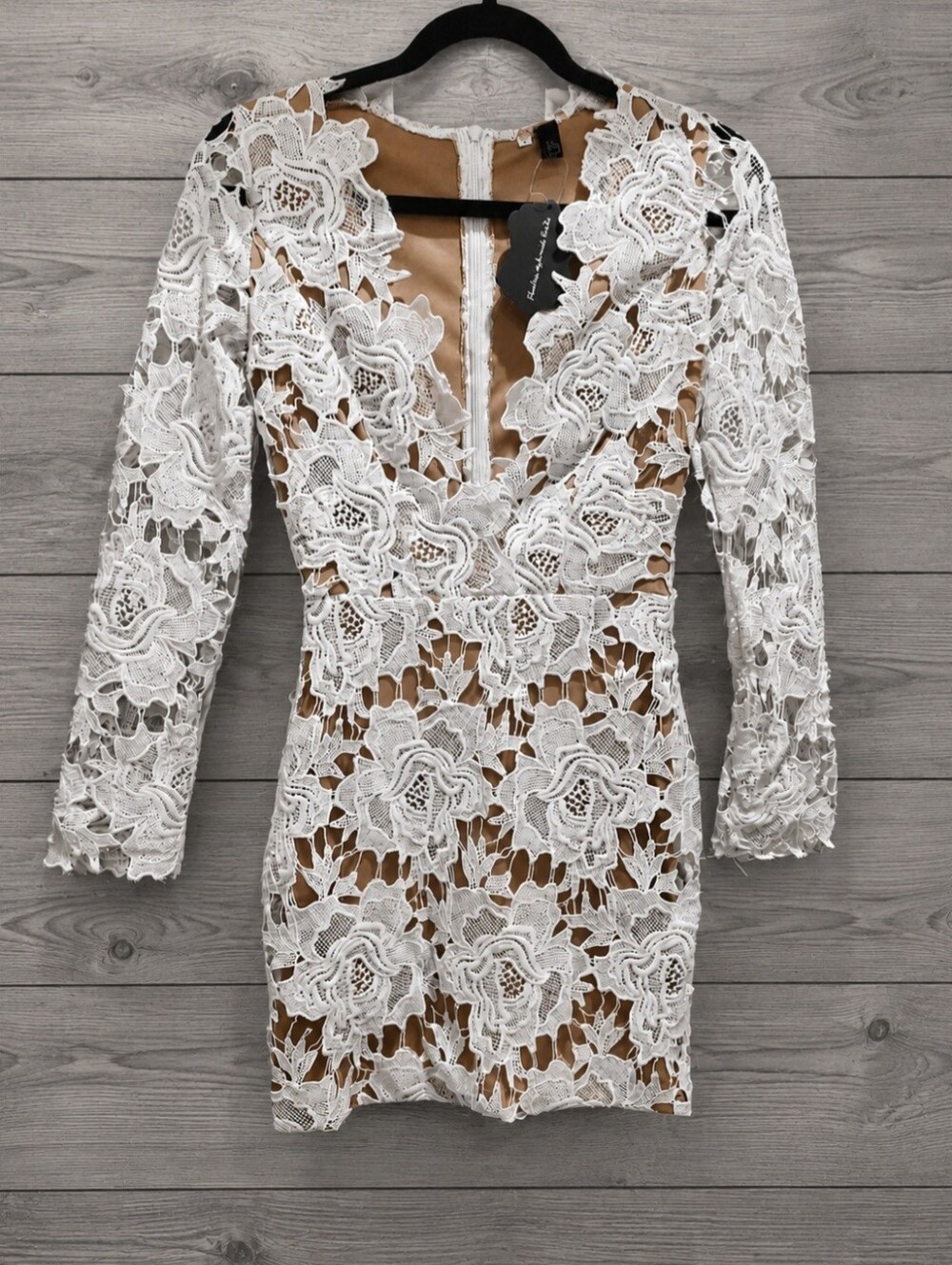 White Floral Lace Long-Sleeve Sheath Dress
